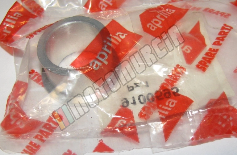 Afstandsbus lengte: 22mm