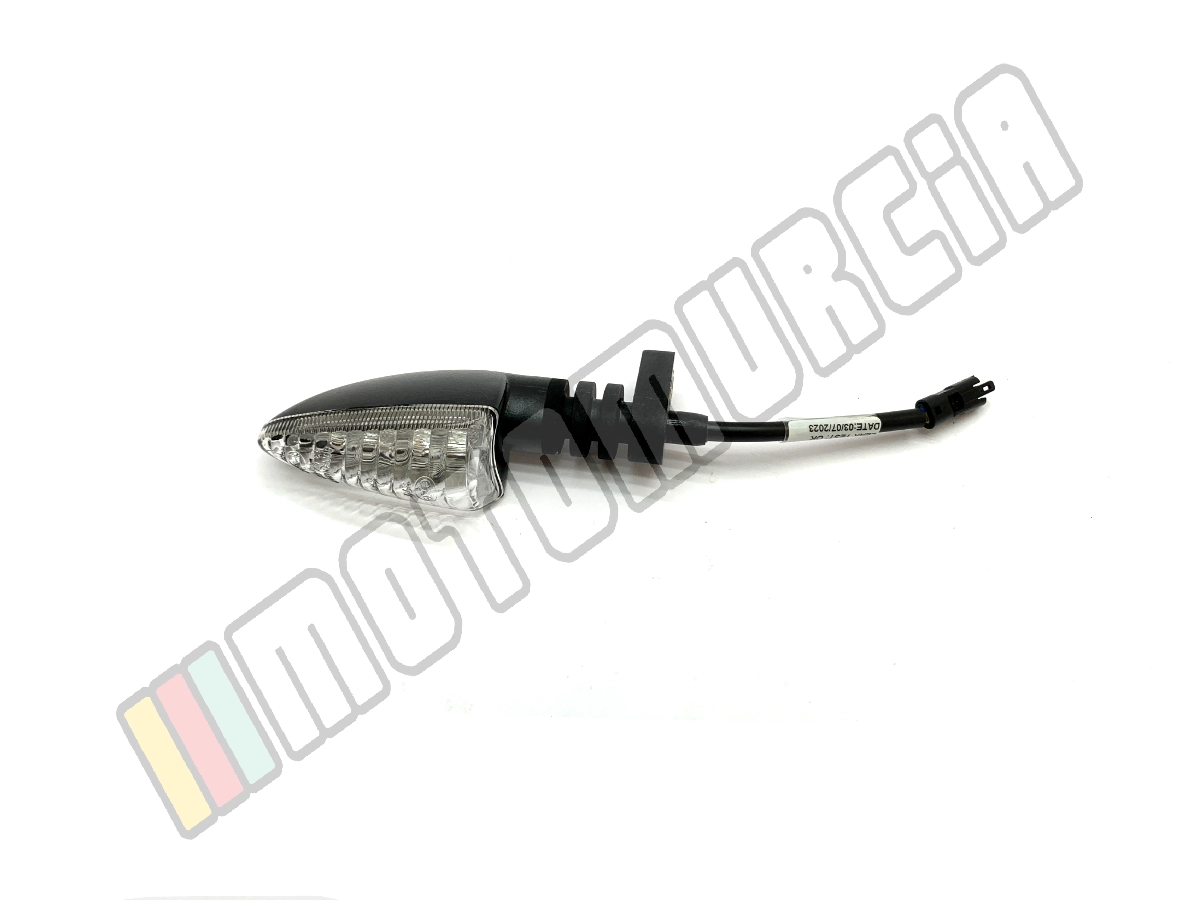 Indicator front right / rear left
