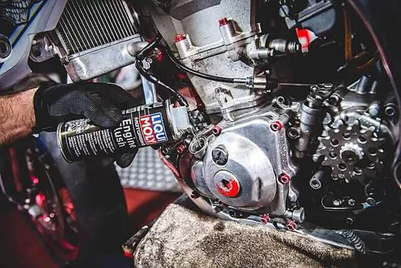 Pulitore motori LIQUI MOLY Engine Flush - Flacone 250ml