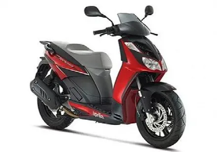 Aprilia SPORT CITY STREET