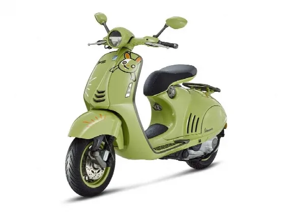 Vespa 946 150 E5 10° Anniversario 2023